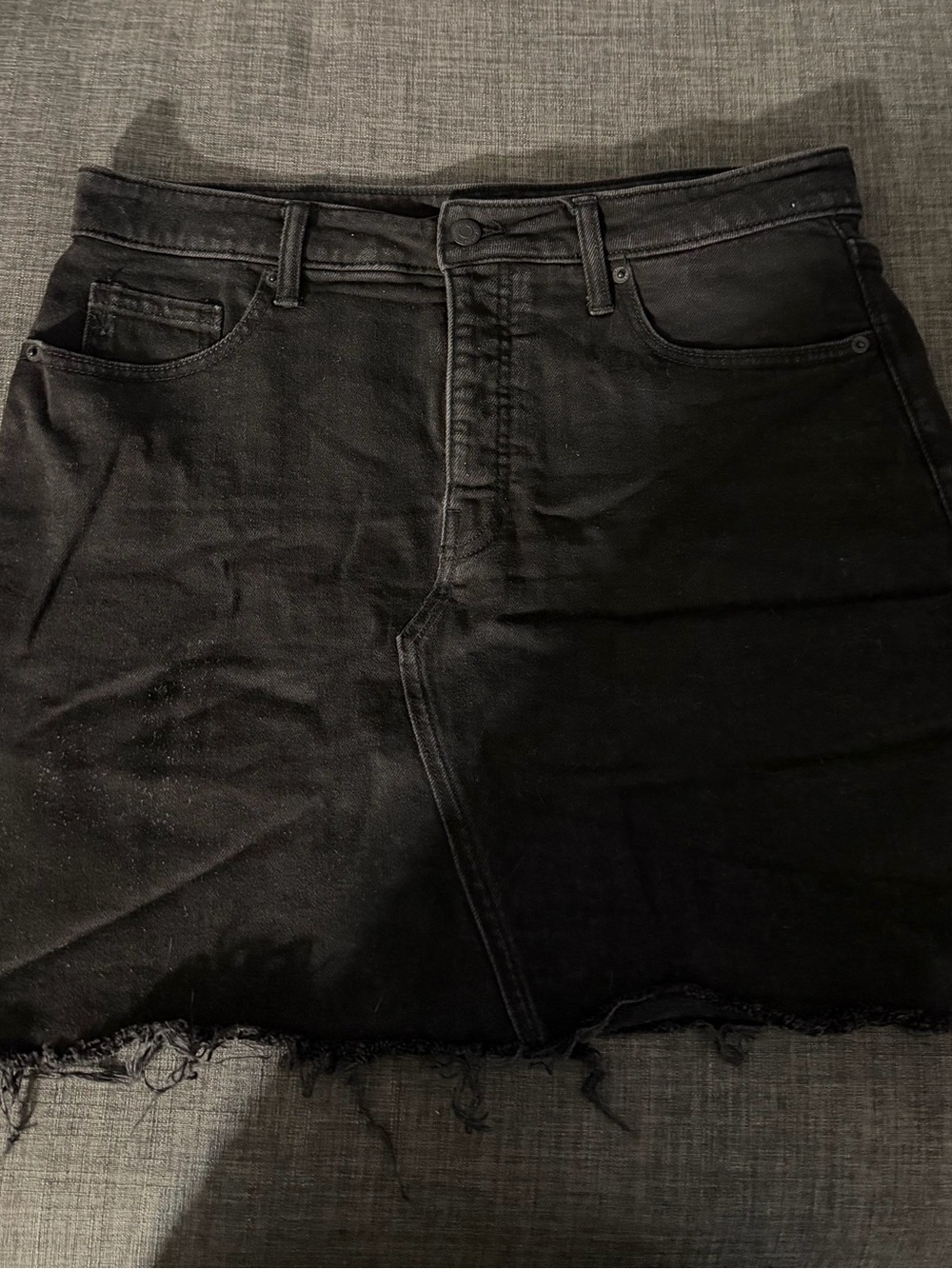 Black Raw-Hem Denim Mini Skirt